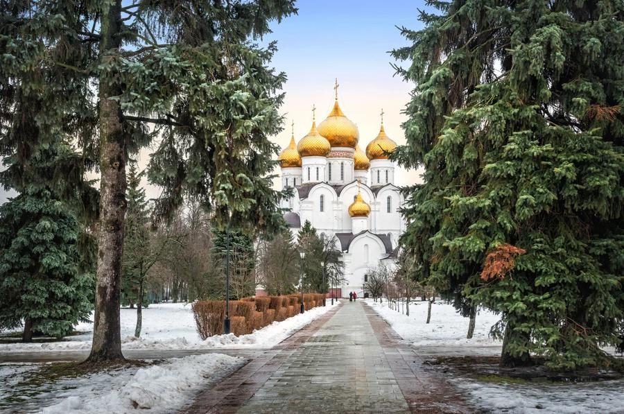 Автобус| От терема Снегурочки до мастерской Мороза: костромское зимнее приключение