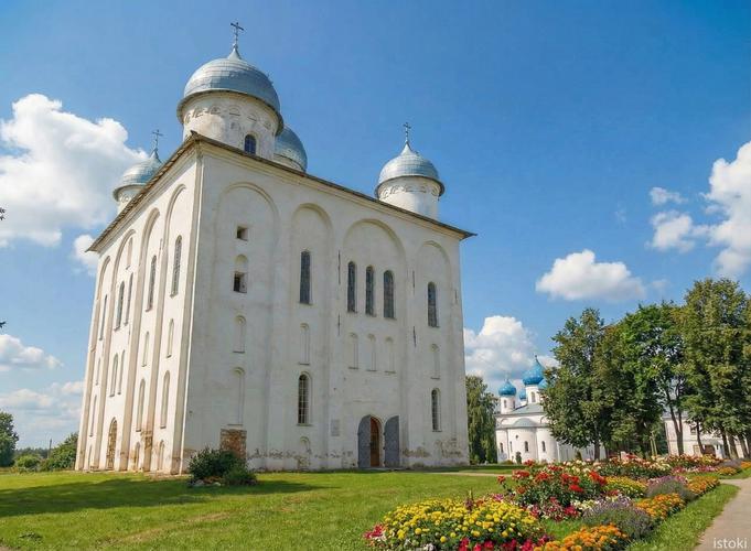 Автобус | От посадника до интерактива: всё лучшее в Великом Новгороде