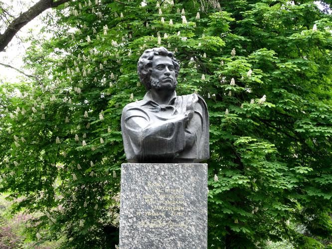 Ритм трёх столиц и шёпот гор Джейраха