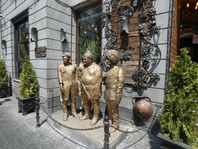 Рождественское путешествие по древним церквям и тёплым очагам Армении