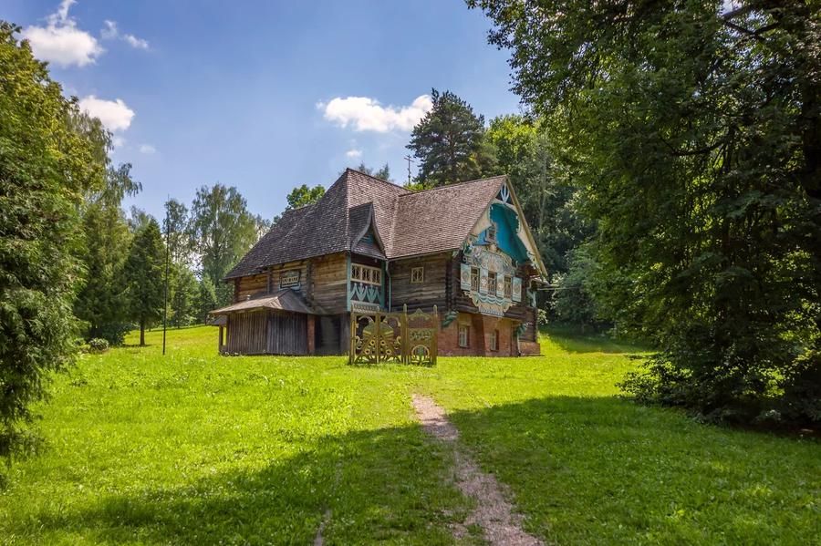Автобус| Рубежи мужества: история и дух Смоленска