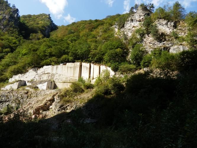 Кресты над горами: святыни Кавказа