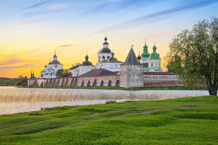 Здесь Русью дышит воздух